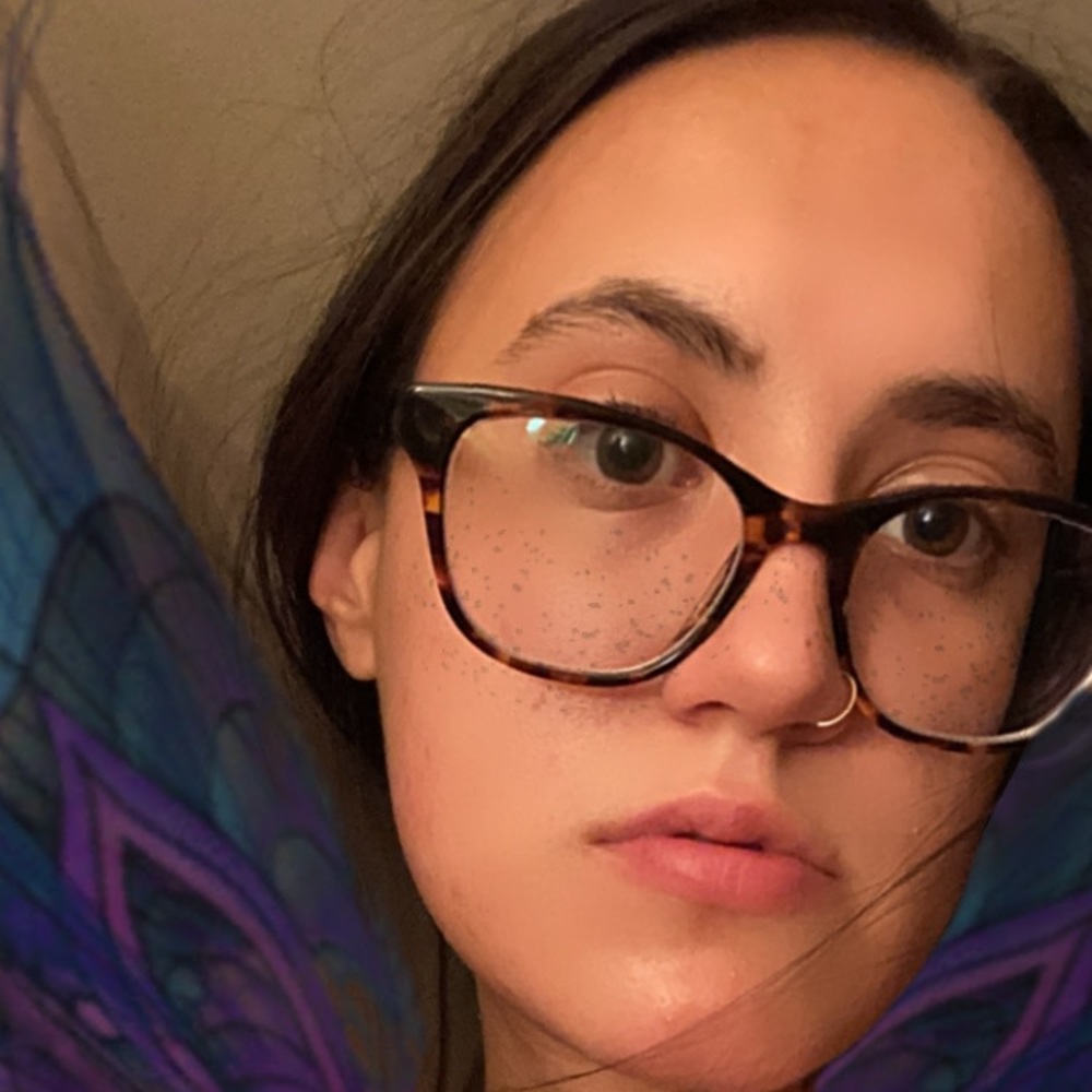 Meet your Posher, Kayla